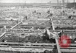 Standbild Arbeitnehmer Metzgerei United States USA, 1919, aus Sekunde 32 historischem Filmmaterial Videoclip 65675063933