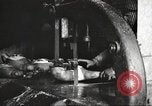 Standbild Arbeitnehmer Metzgerei United States USA, 1919, aus Sekunde 51 historischem Filmmaterial Videoclip 65675063933