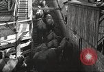 Standbild Arbeitnehmer Metzgerei United States USA, 1919, aus Sekunde 28 historischem Filmmaterial Videoclip 65675063934