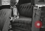 Standbild Arbeitnehmer Metzgerei United States USA, 1919, aus Sekunde 53 historischem Filmmaterial Videoclip 65675063934
