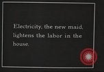 Immagine di Uso di elettricità United States USA, 1919, secondo 6 filmato di repertorio 65675063936
