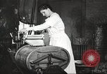 Immagine di Uso di elettricità United States USA, 1919, secondo 58 filmato di repertorio 65675063936