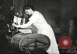 Immagine di Uso di elettricità United States USA, 1919, secondo 59 filmato di repertorio 65675063936