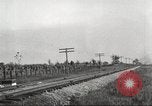 Standbild Zug an den Anschlüssen United States USA, 1920, aus Sekunde 10 historischem Filmmaterial Videoclip 65675063943