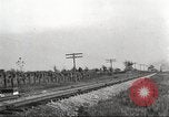 Standbild Zug an den Anschlüssen United States USA, 1920, aus Sekunde 20 historischem Filmmaterial Videoclip 65675063943