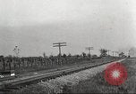 Standbild Zug an den Anschlüssen United States USA, 1920, aus Sekunde 30 historischem Filmmaterial Videoclip 65675063943