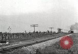 Standbild Zug an den Anschlüssen United States USA, 1920, aus Sekunde 50 historischem Filmmaterial Videoclip 65675063943