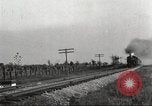 Standbild Zug an den Anschlüssen United States USA, 1920, aus Sekunde 58 historischem Filmmaterial Videoclip 65675063943
