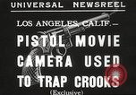 Standbild Pistole Film Kamera Los Angeles California USA, 1935, aus Sekunde 4 historischem Filmmaterial Videoclip 65675063945