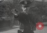 Standbild Pistole Film Kamera Los Angeles California USA, 1935, aus Sekunde 31 historischem Filmmaterial Videoclip 65675063945
