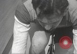 Image Bicycle Rider Frank Bartel établit un nouveau record de vitesse Los Angeles California USA, 1935, de la seconde 19 séquences d'archives historiques vidéo 65675063946
