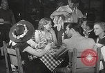 Immagine di Cena dei Pirati club teatro Miami Beach Florida USA, 1935, secondo 34 filmato di repertorio 65675063950