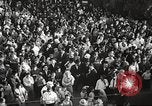 Immagine di Religiosa ebraica in pellegrinaggio a Gerusalemme dopo la guerra dei sei giorni Gerusalemme Palestina, 1967, secondo 29 filmato di repertorio 65675063952