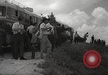 Immagine di Religiosa ebraica in pellegrinaggio a Gerusalemme dopo la guerra dei sei giorni Gerusalemme Palestina, 1967, secondo 32 filmato di repertorio 65675063952