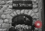 Immagine di Religiosa ebraica in pellegrinaggio a Gerusalemme dopo la guerra dei sei giorni Gerusalemme Palestina, 1967, secondo 50 filmato di repertorio 65675063952