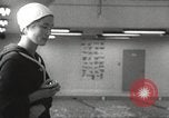 Immagine di Bambini giapponesi nuotare Tokyo Giappone, 1967, secondo 18 filmato di repertorio 65675063956