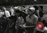 Immagine di Giovani adolescenti New York City USA, 1967, secondo 14 filmato di repertorio 65675063957