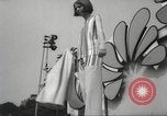 Immagine di Giovani adolescenti New York City USA, 1967, secondo 21 filmato di repertorio 65675063957