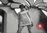 Immagine di Giovani adolescenti New York City USA, 1967, secondo 37 filmato di repertorio 65675063957