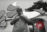 Immagine di Giovani adolescenti New York City USA, 1967, secondo 46 filmato di repertorio 65675063957