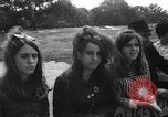 Immagine di Giovani adolescenti New York City USA, 1967, secondo 48 filmato di repertorio 65675063957