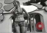 Immagine di Giovani adolescenti New York City USA, 1967, secondo 50 filmato di repertorio 65675063957