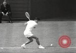 Immagine di Charlie Pasarell Regno Unito, 1967, secondo 10 filmato di repertorio 65675063958