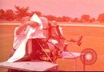 Standbild rocket Riemen Jet Pack Testflug am Pentagon Arlington Virginia USA, 1961, aus Sekunde 1 historischem Filmmaterial Videoclip 65675063979
