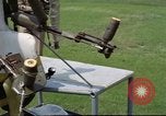 Standbild rocket Riemen Jet Pack Testflug am Pentagon Arlington Virginia USA, 1961, aus Sekunde 10 historischem Filmmaterial Videoclip 65675063979