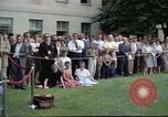 Standbild rocket Riemen Jet Pack Testflug am Pentagon Arlington Virginia USA, 1961, aus Sekunde 31 historischem Filmmaterial Videoclip 65675063979