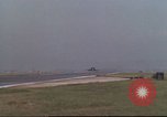 Image Variété d'aéronefs à l'aérodrome de occupé pendant la guerre de Vietnam Da Nang au Vietnam, 1970, de la seconde 15 séquences d'archives historiques vidéo 65675064009