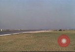 Image Variété d'aéronefs à l'aérodrome de occupé pendant la guerre de Vietnam Da Nang au Vietnam, 1970, de la seconde 23 séquences d'archives historiques vidéo 65675064009