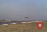 Image Variété d'aéronefs à l'aérodrome de occupé pendant la guerre de Vietnam Da Nang au Vietnam, 1970, de la seconde 30 séquences d'archives historiques vidéo 65675064009