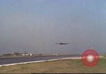 Image Variété d'aéronefs à l'aérodrome de occupé pendant la guerre de Vietnam Da Nang au Vietnam, 1970, de la seconde 31 séquences d'archives historiques vidéo 65675064009