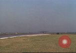 Image Variété d'aéronefs à l'aérodrome de occupé pendant la guerre de Vietnam Da Nang au Vietnam, 1970, de la seconde 38 séquences d'archives historiques vidéo 65675064009