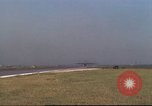 Image Variété d'aéronefs à l'aérodrome de occupé pendant la guerre de Vietnam Da Nang au Vietnam, 1970, de la seconde 40 séquences d'archives historiques vidéo 65675064009