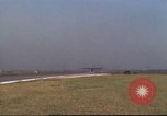 Image Variété d'aéronefs à l'aérodrome de occupé pendant la guerre de Vietnam Da Nang au Vietnam, 1970, de la seconde 41 séquences d'archives historiques vidéo 65675064009