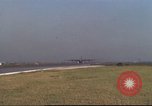 Image Variété d'aéronefs à l'aérodrome de occupé pendant la guerre de Vietnam Da Nang au Vietnam, 1970, de la seconde 48 séquences d'archives historiques vidéo 65675064009