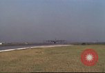 Image Variété d'aéronefs à l'aérodrome de occupé pendant la guerre de Vietnam Da Nang au Vietnam, 1970, de la seconde 50 séquences d'archives historiques vidéo 65675064009