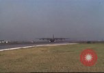 Image Variété d'aéronefs à l'aérodrome de occupé pendant la guerre de Vietnam Da Nang au Vietnam, 1970, de la seconde 57 séquences d'archives historiques vidéo 65675064009