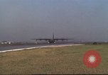Image Variété d'aéronefs à l'aérodrome de occupé pendant la guerre de Vietnam Da Nang au Vietnam, 1970, de la seconde 60 séquences d'archives historiques vidéo 65675064009