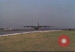 Image Variété d'aéronefs à l'aérodrome de occupé pendant la guerre de Vietnam Da Nang au Vietnam, 1970, de la seconde 62 séquences d'archives historiques vidéo 65675064009