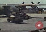 Image des aéronefs des États-Unis Vietnam, 1970, de la seconde 16 séquences d'archives historiques vidéo 65675064013