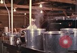 Immagine di Stati Uniti cuochi Il Vietnam, 1966, secondo 11 filmato di repertorio 65675064042