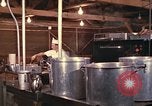 Immagine di Stati Uniti cuochi Il Vietnam, 1966, secondo 15 filmato di repertorio 65675064042