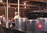 Immagine di Stati Uniti cuochi Il Vietnam, 1966, secondo 16 filmato di repertorio 65675064042