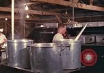 Immagine di Stati Uniti cuochi Il Vietnam, 1966, secondo 31 filmato di repertorio 65675064042