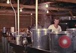 Immagine di Stati Uniti cuochi Il Vietnam, 1966, secondo 44 filmato di repertorio 65675064042