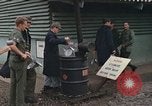 Image stérilisation pignon mess Vietnam, 1966, de la seconde 34 séquences d'archives historiques vidéo 65675064044