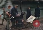 Image stérilisation pignon mess Vietnam, 1966, de la seconde 37 séquences d'archives historiques vidéo 65675064044